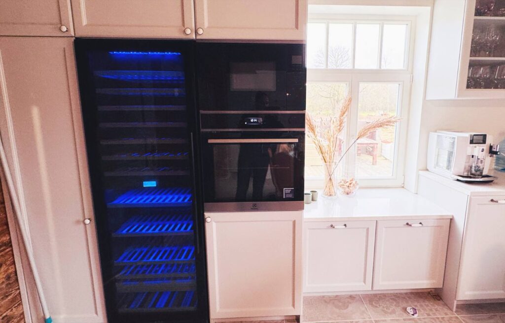 jaanimardi puhketalu köögitehnika veinikapp ahi mikrolaineahi kohvimasin